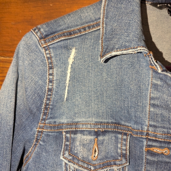 Rock & Republic Gray Denim Jacket for Effortless Style - Picture 3 of 12